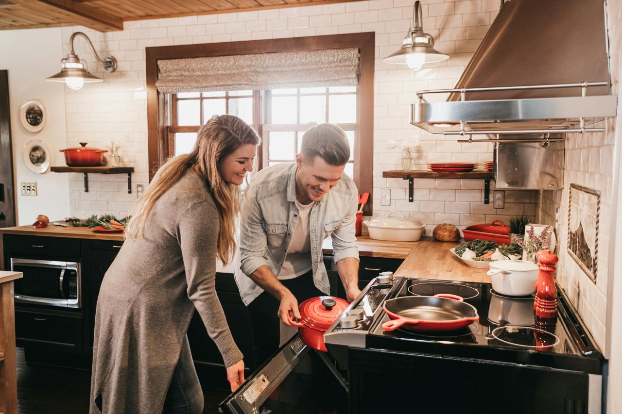 familia cocina comida